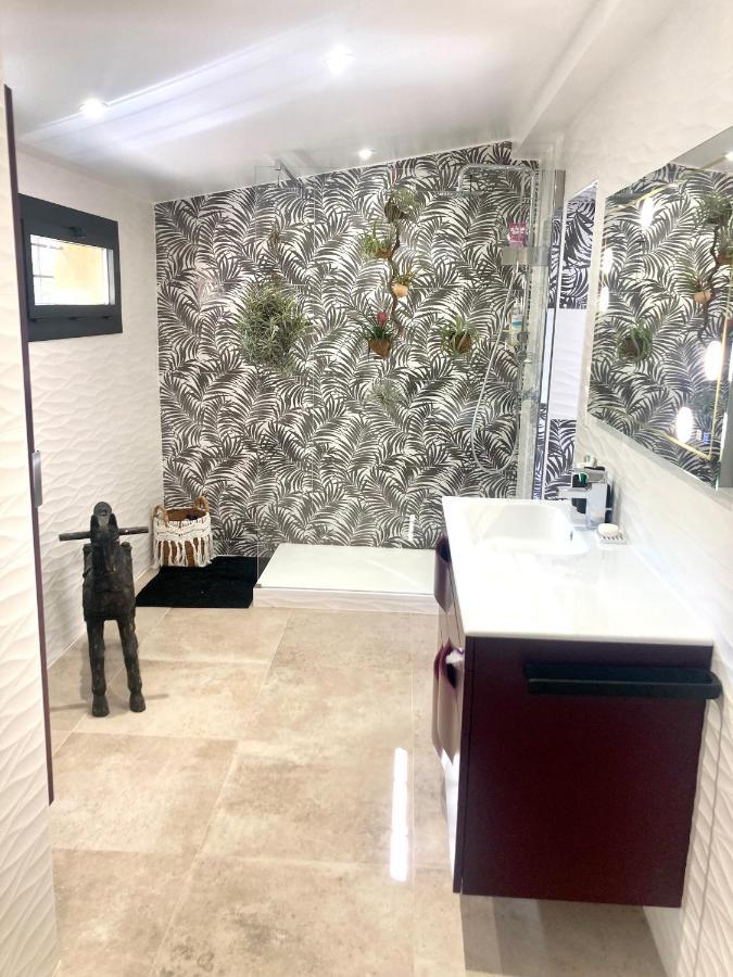 Maison De Charme Avec Piscine Et Jacuzzi Dans Cadre Exceptionnel Proche Marseille Mirabeau المظهر الخارجي الصورة